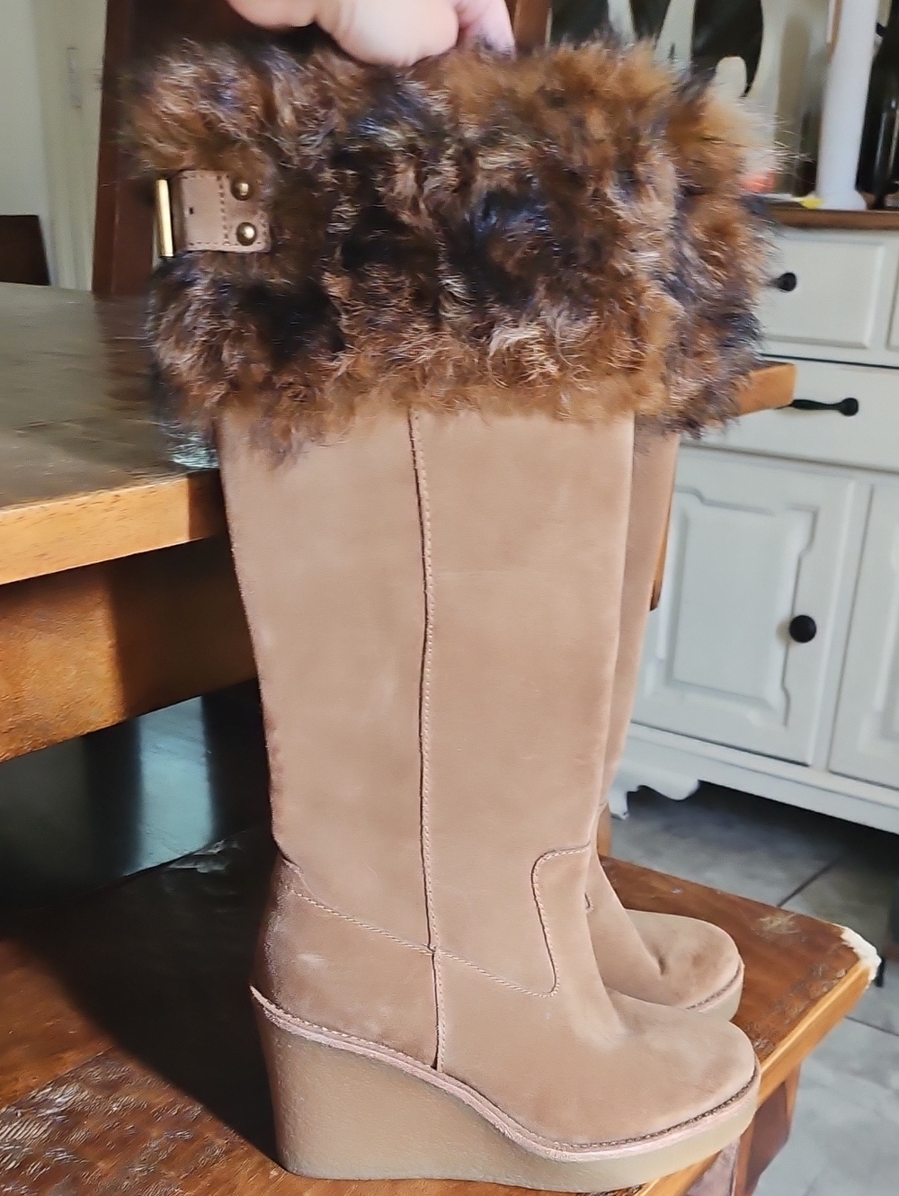 UGG VALBERG WEDGE CHESTNUT FUR BOOT 6